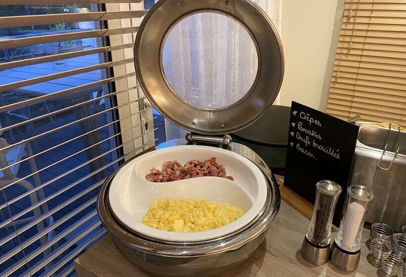 호텔 Kyriad Prestige Vannes Centre  Palais Des Arts