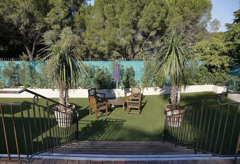 Hotel Les Jardins De Cassis