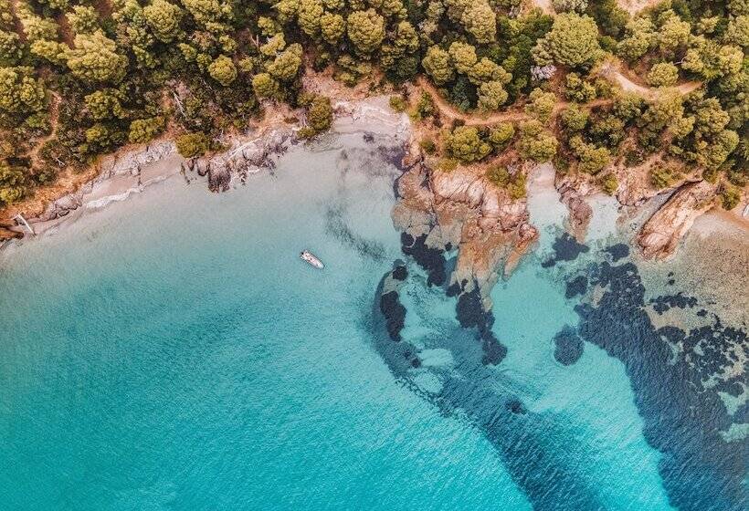 هتل Les Terrasses Du Bailli