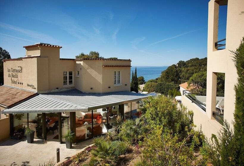 هتل Les Terrasses Du Bailli