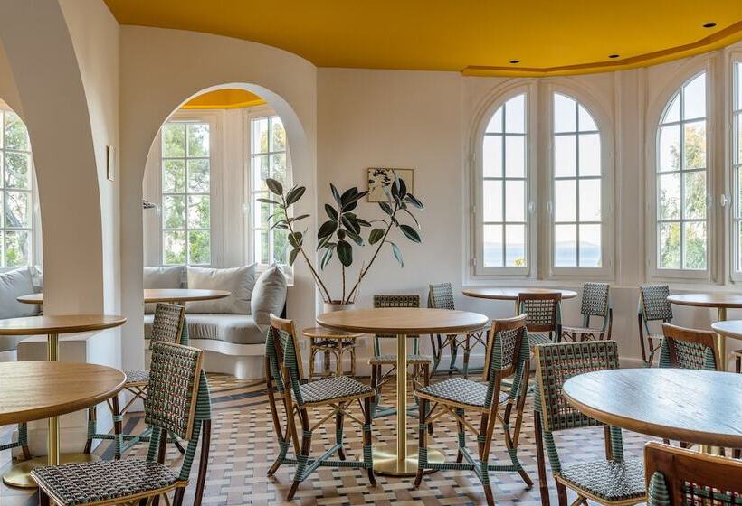 هتل Les Terrasses Du Bailli