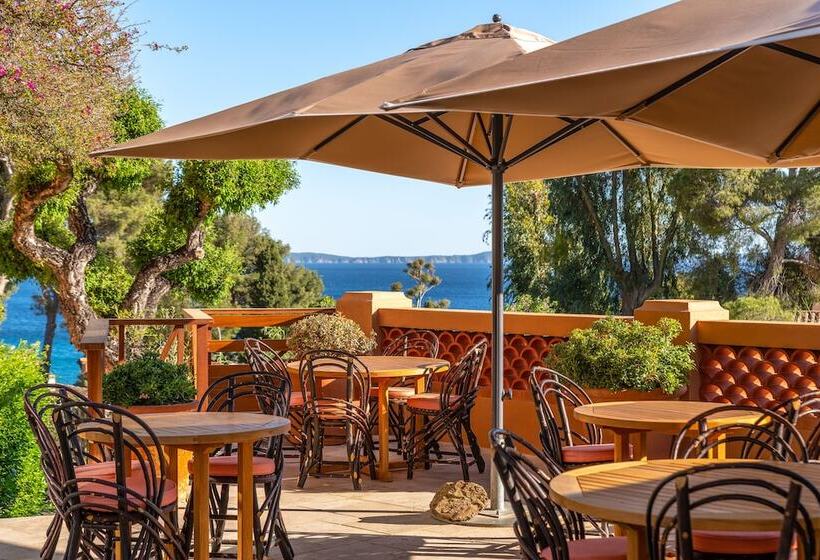 هتل Les Terrasses Du Bailli