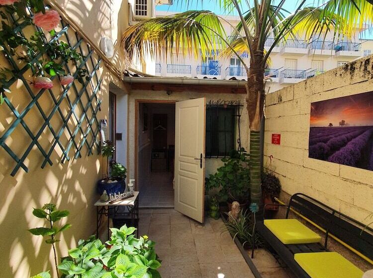 هتل Logis Hôtel Villa Victorine