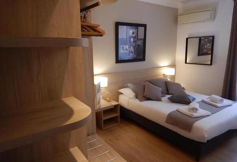 هتل Miramar Cap D Antibes La Garoupe Plage