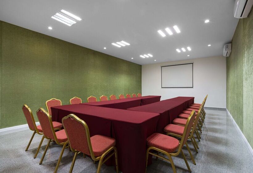 Mm Grand Hotel Puebla, Tapestry Collection By Hilton