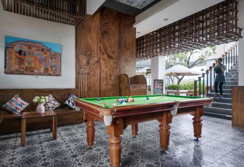 Patio Hotel & Urban Resort