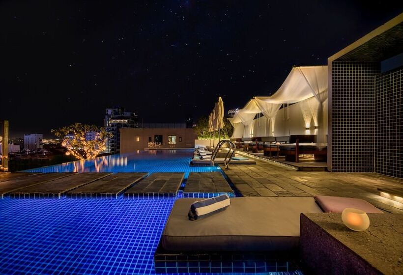 Patio Hotel & Urban Resort