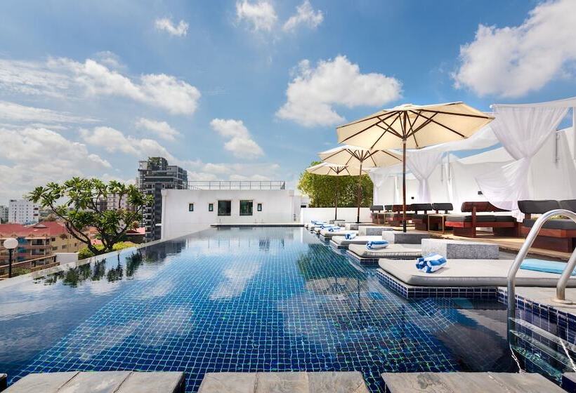 Patio Hotel & Urban Resort