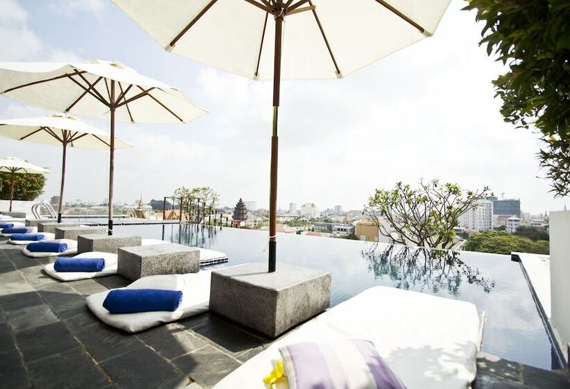 Patio Hotel & Urban Resort