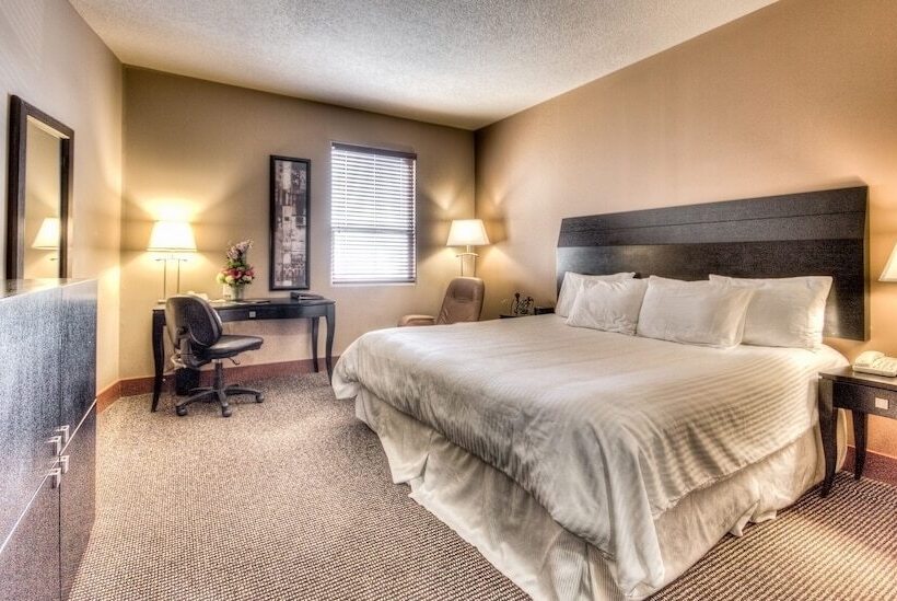 فندق Podollan Inn & Spa  Grande Prairie