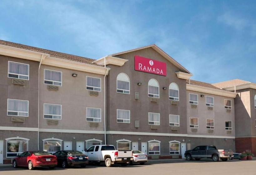 فندق Ramada By Wyndham Weyburn