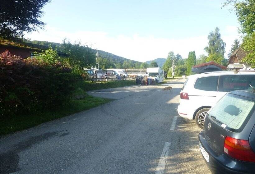 ホテル Rosslwirt Rast