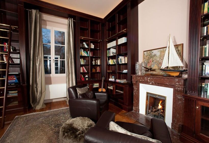 فندق Villa La Tosca