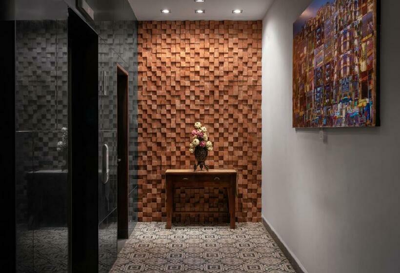 Patio Hotel & Urban Resort