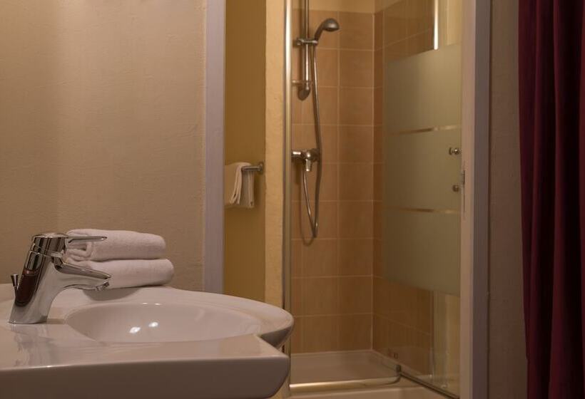 The Originals City, Hôtel Le Village Provençal, Aixenprovence Nord