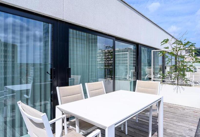 B Aparthotel Regent