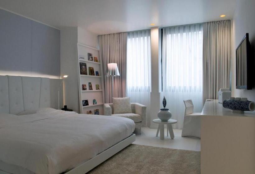 B Aparthotel Regent