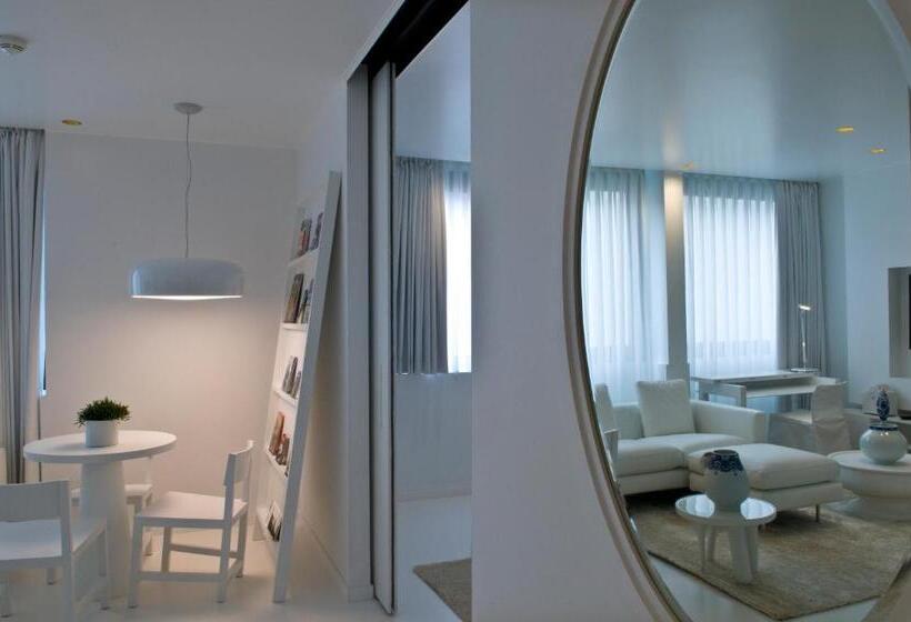 B Aparthotel Regent