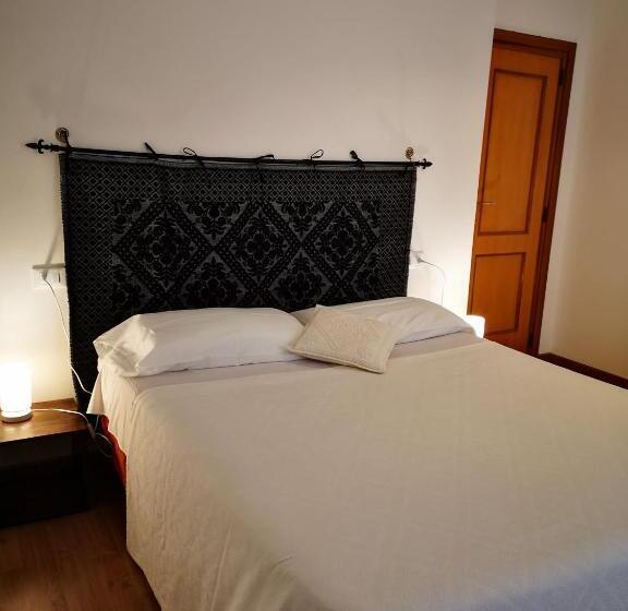 تختخواب و صبحانه Antonhouse