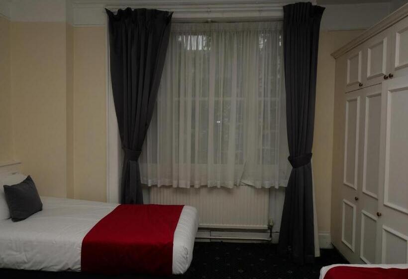 פונדק Arran House