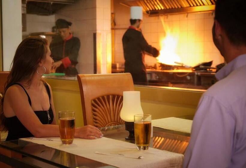 ホテル Coral Sea Holiday Resort And Aqua Park