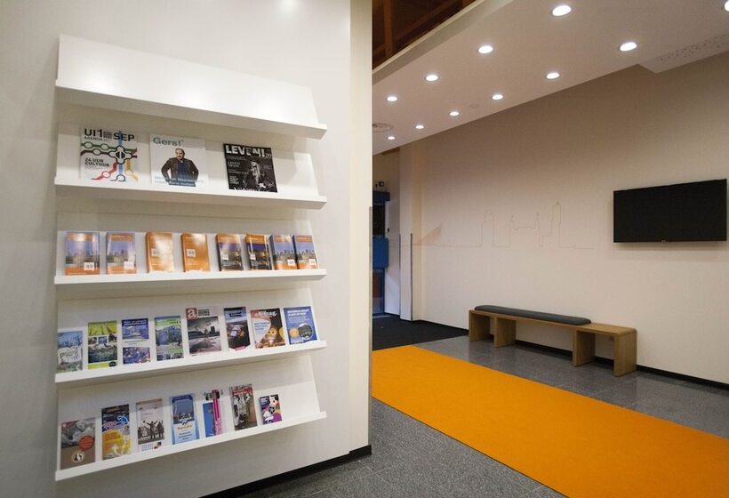 Easyhotel Rotterdam City Centre