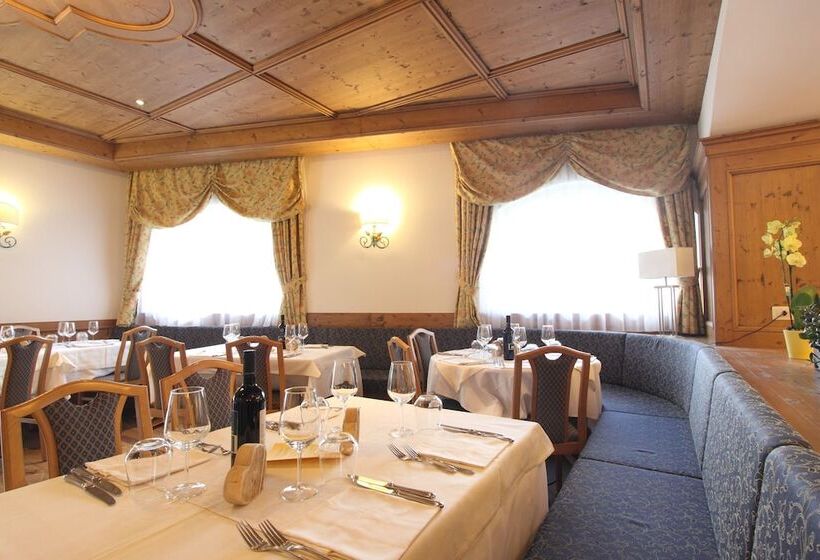 هتل Fanes Suite & Spa