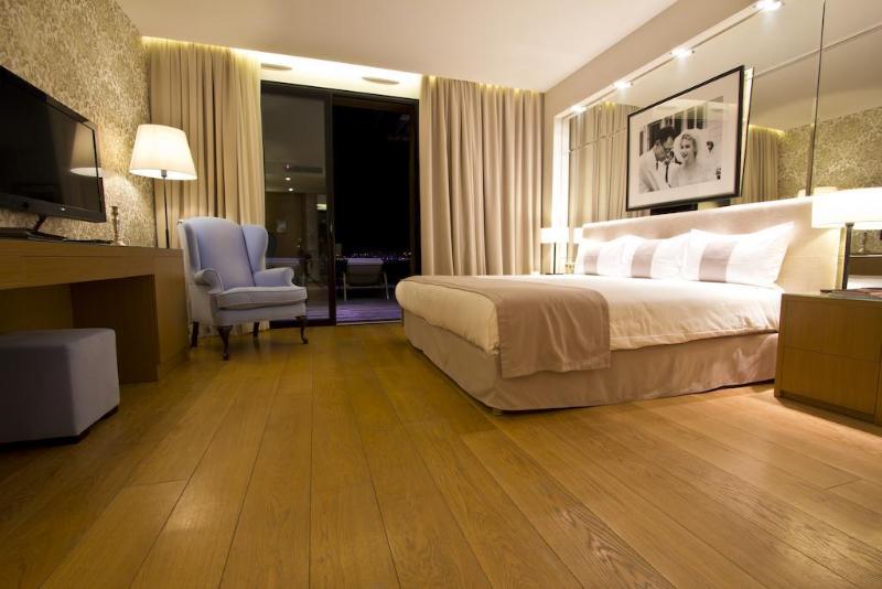 ホテル Hostellerie La Farandole