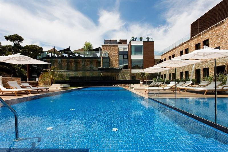 ホテル Hostellerie La Farandole