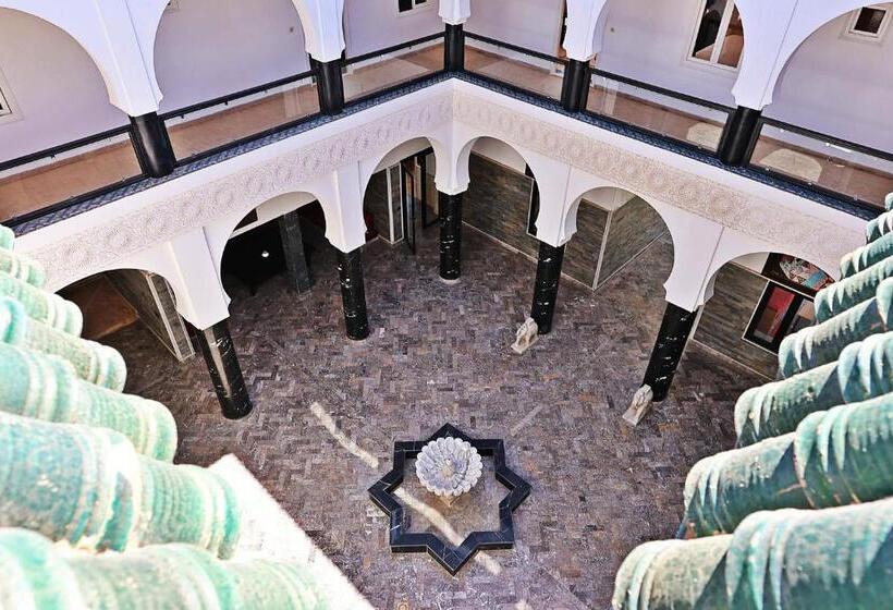 هتل Hôtel Calipau Riad Maison D Hôtes