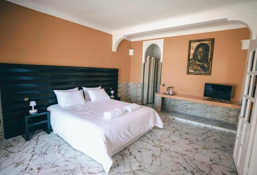 هتل Hôtel Calipau Riad Maison D Hôtes
