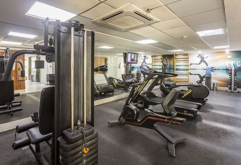 هتل Ibis Styles Belem Hangar