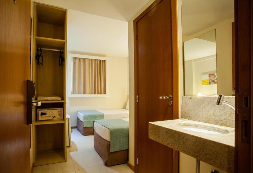 هتل Ibis Styles Belem Hangar