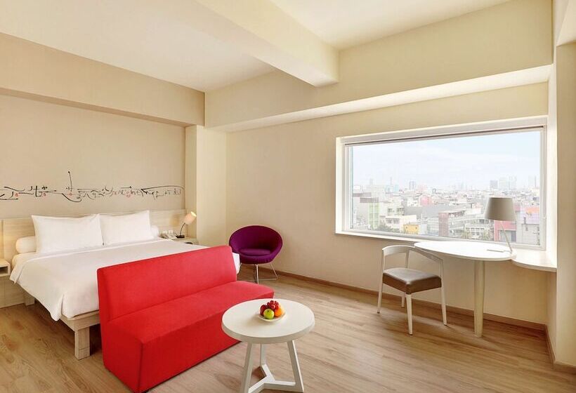 هتل Ibis Styles Jakarta Gajah Mada