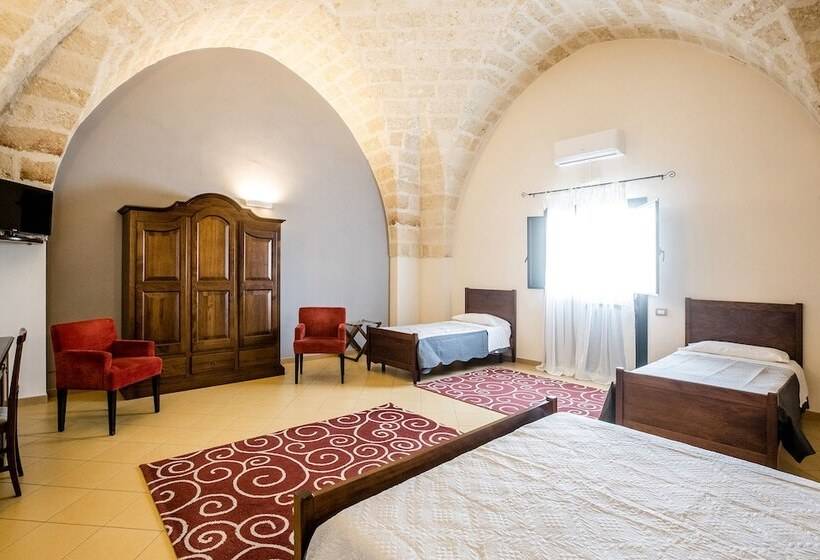 בית מלון כפרי Laurito Resort & Spa