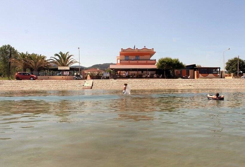 Hotel Ninos On The Beach