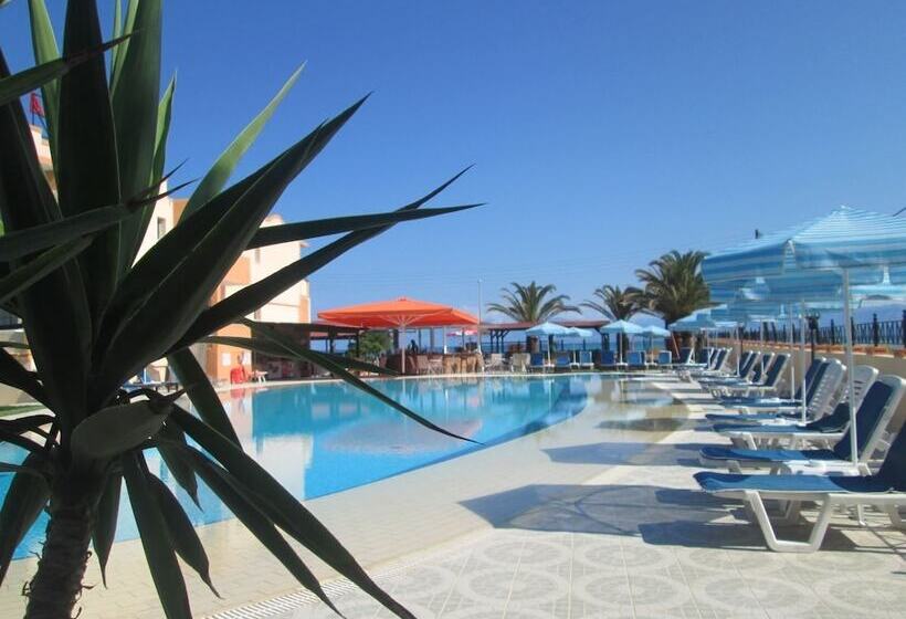 هتل Ninos On The Beach