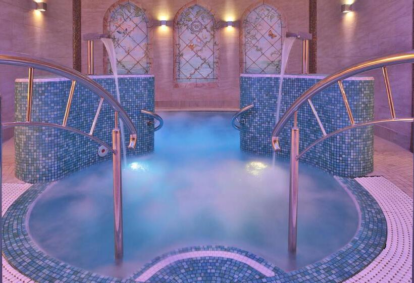 Retro Riverside Wellness Resort