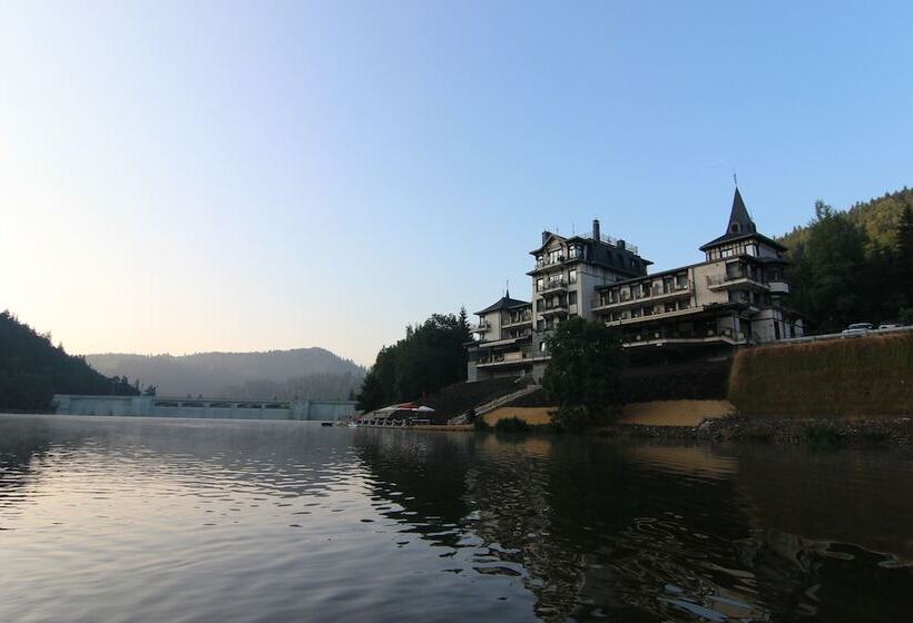 Retro Riverside Wellness Resort