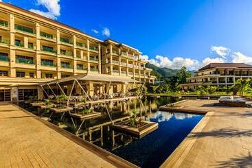 هتل Savoy Seychelles Resort & Spa
