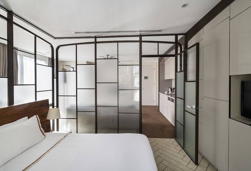 Fotos del hotel Upsuites:  2