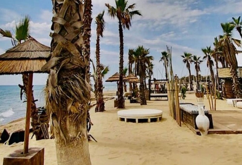 هتل Villaggio Albergo Internazionale La Plaja