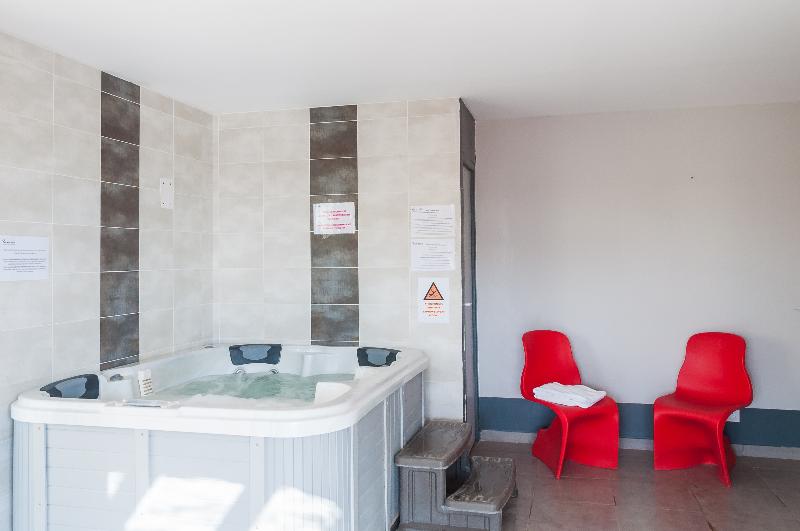اقامتگاه Vacanceole  Les Demeures Torrellanes  Saintcyprien