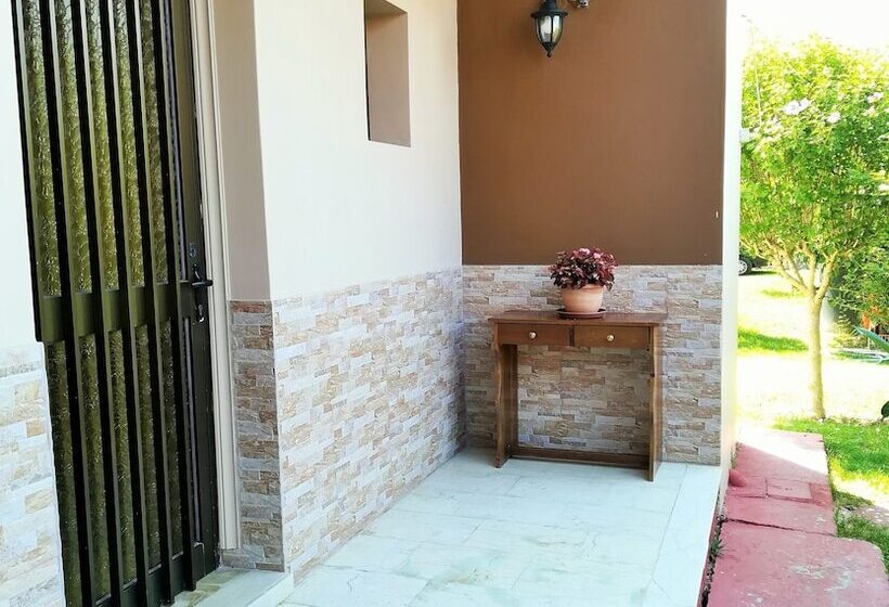 Toula S Apartments