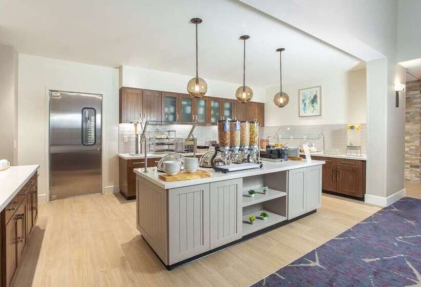 هتل Homewood Suites By Hilton Broomfield Boulder