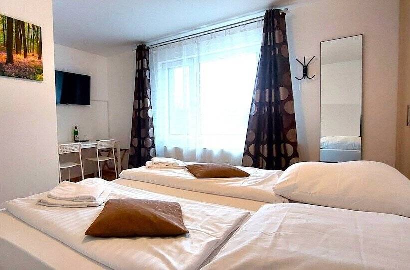 Fotos del hotel Messeschlaf:  8