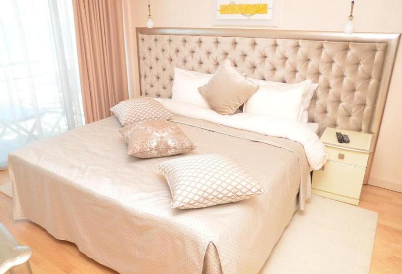 Carmen International Hotel Venus Fost Becali