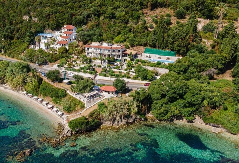 هتل Aurora Beach
