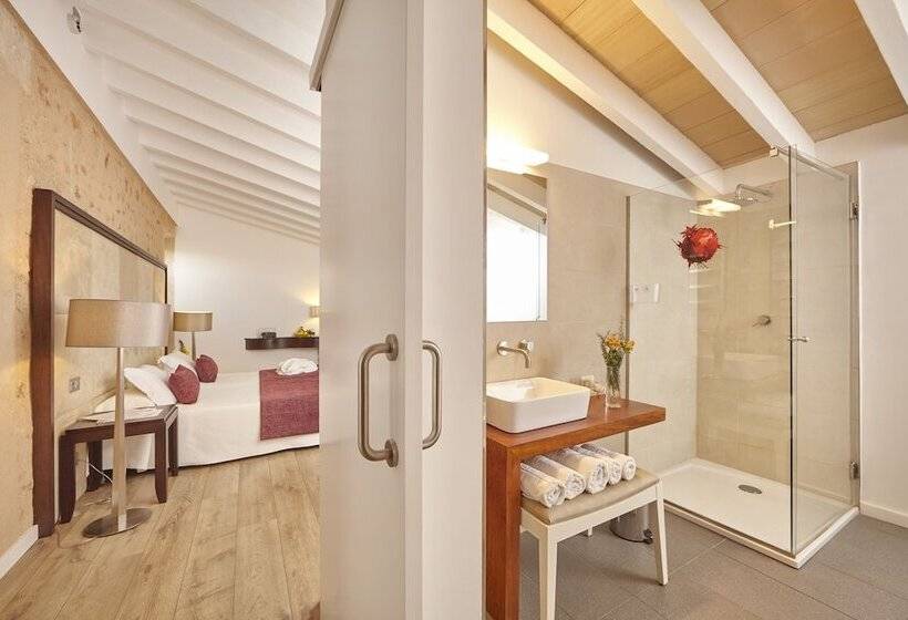 Bennoc Petit Hotel   Only Adults