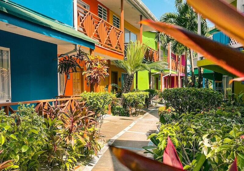 هتل Cocoplum Beach